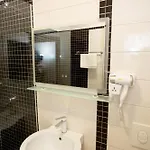 Отель Frekel 3*