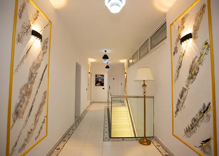 Frekel Hotell Yzberishti