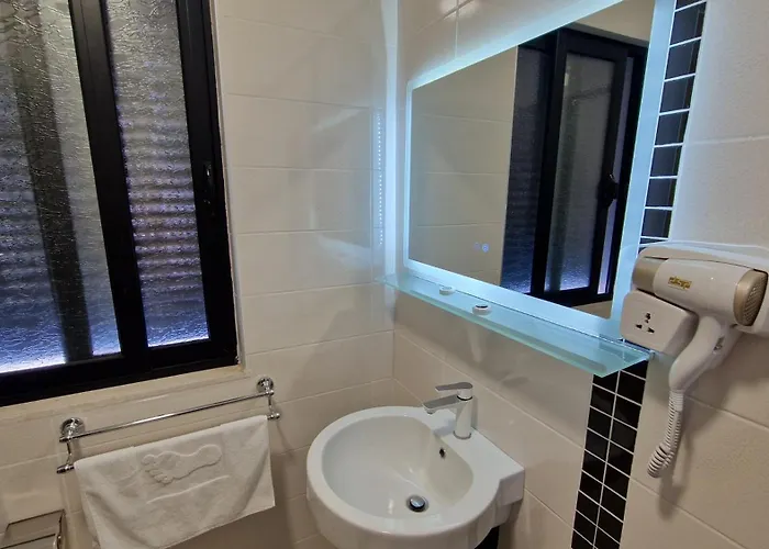 Frekel Hotell Yzberishti