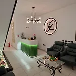 Frekel فندق Yzberishti