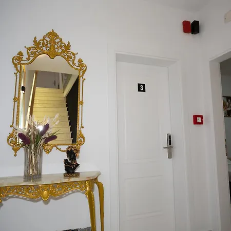 Hotel Frekel Yzberish