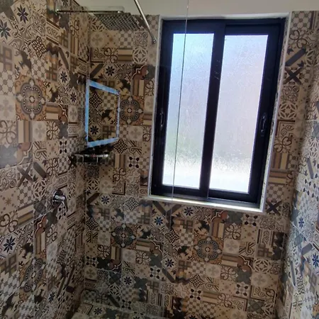 Hotel Frekel Yzberish