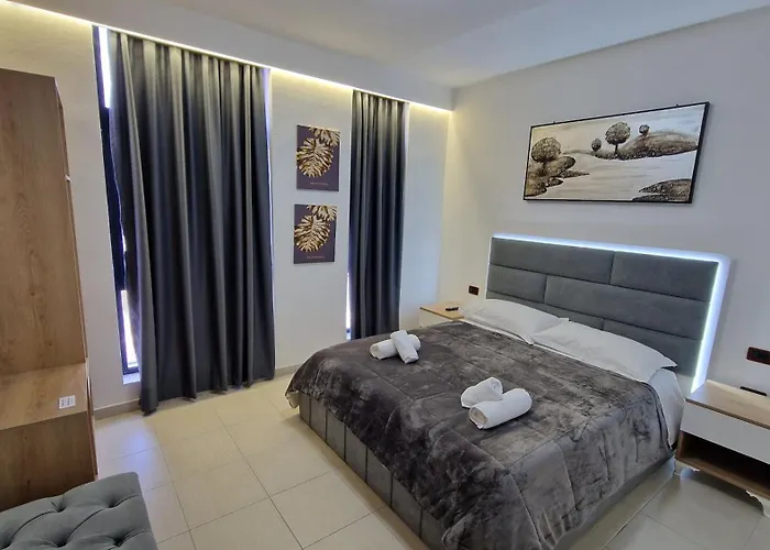 Frekel Hotel Yzberishti